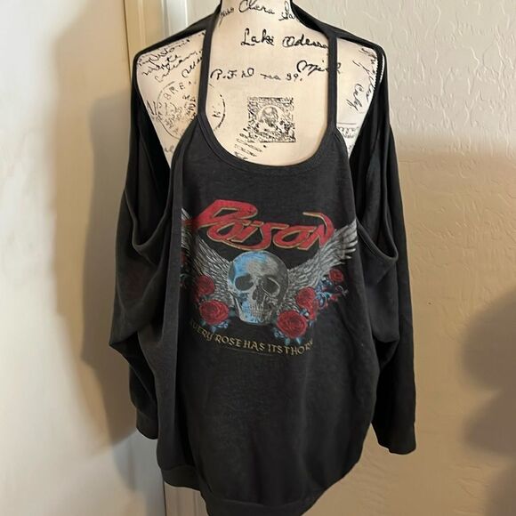 Torrid Poison Band Every Rose Has It’s Thorn Graphic Cold Shoulder Sweatshirt - Picture 5 of 14